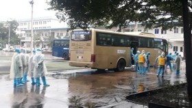Đồng Nai đón 308 công dân từ Hàn Quốc về khu cách ly.