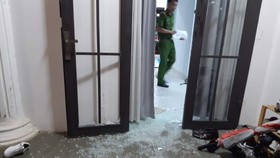 Truy tìm nhóm côn đồ xông vào nhà dân đập phá trong đêm