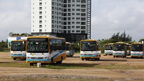 Đình chỉ tài xế và phụ xe đuổi khách vì không có tiền lẻ