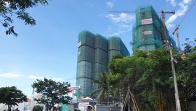 Công nhân rơi lầu tử vong: Chủ đầu tư và nhà thầu không báo cơ quan chức năng, tự ý đưa thi thể về gia đình
