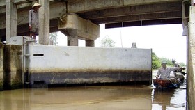 Trực 24/24 trong ngày tết để giám sát nước mặn xâm nhập