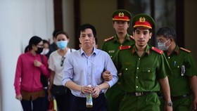 Xét xử phúc thẩm vụ VN Pharma buôn bán thuốc ung thư giả