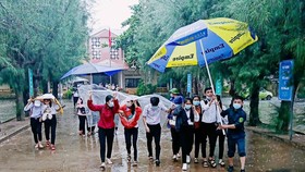 Thí sinh miền Trung thi tốt nghiệp THPT “về đích” an toàn