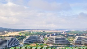 Quy Nhơn khai trương khách sạn dài gần 1km, sức chứa 3.500 khách