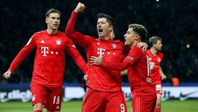 Hertha Berlin - Bayern Munich 0-4: Muller, Lewandowski, Thiago Alcantara, Perisic đua tài ghi bàn
