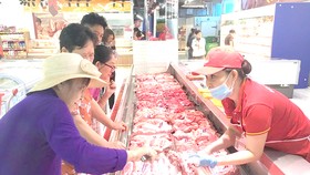 Nguồn hàng thiết yếu đã được cung ứng dồi dào tại hệ thống siêu thị Co.opmart