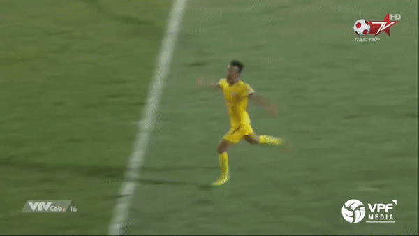 Nam Định - HAGL 2-0: Văn Toàn kém duyên, Rafaelson, Xuân Quyết tỏa sáng loại đội bóng phố Núi khỏi Cúp Quốc gia