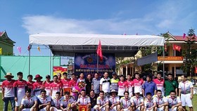 Ba Đề FC ấm tình quê hương