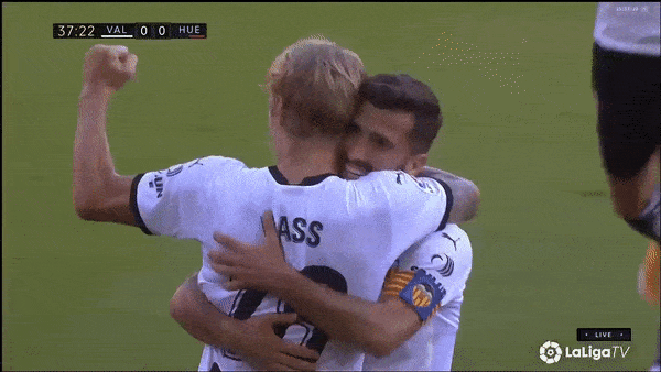 Valencia - Huesca 1-1: Daniel Wass mở tỷ số, Dimitris Siovas gỡ hòa phút 63