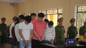 Các bị cáo tại toà án