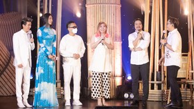 Xúc động đêm nhạc trực tuyến “Đà Nẵng, Quảng Nam - Triệu con tim hướng về”