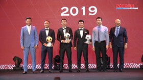 Quả bóng vàng gọi tên Hùng Dũng, Huỳnh Như, Văn Vũ