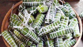 Một ngôi chùa ở Vĩnh Long gói 10.000 đòn bánh tét gửi đồng bào miền Trung
