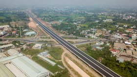 Tháo gỡ vướng mắc dự án đường cao tốc Bến Lức - Long Thành