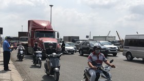 Ngày thứ 2 lực lượng liên ngành kiểm soát người vào TPHCM