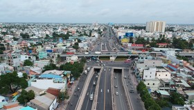 Nút giao thông hầm chui An Sương với quy mô ba tầng. Ảnh: CAO THĂNG