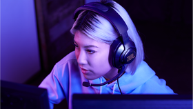 JBL ra mắt dòng tai nghe Club và gaming Quantum tại CES 2020