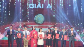“Đoàn binh Tây Tiến” được trao giải A - Giải thưởng Sách Quốc gia lần thứ 3