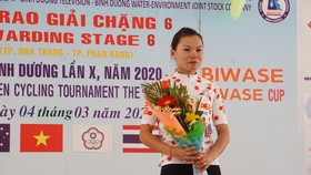Tay đua Như Quỳnh đặt một tay vào danh hiệu Áo đỏ.
