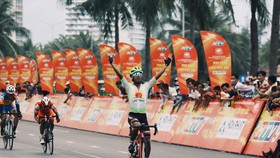 Tay đua Nguyễn Hoàng Giang về nhất chặng.