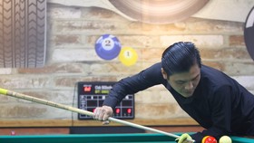 Cơ thủ Võ Phước Thành chơi ấn tượng ngày khai mạc.