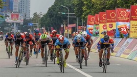Pha nước rút cuối cùng tại đích đến.