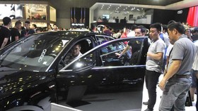 Car imports drop by more than 40 percent