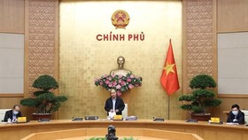 PM Nguyen Xuan Phuc orders strict nationwide social distancing rules, starting April 1 (Photo: VNA)