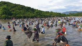Locals flock to hundred-year-old fishing festival