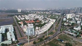 The State budget revenue in HCM City declined in the first half of 2020 (Photo: VNA)