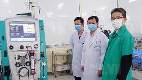 The Japan International Cooperation Agency (JICA) delivers the first batch of medical equipment for COVID-19 treatment to Cho Ray Hospital in Ho Chi Minh City. (Photo: hcmcpv.org.vn)