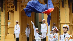 The ASEAN flag-hoisting ceremony at the headquarters of the Vietnamese Ministry of Foreign Affairs in Ha Noi on August 7.
