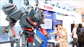 Products of the German industrial sector are displayed in the event. (Photo: VNA)