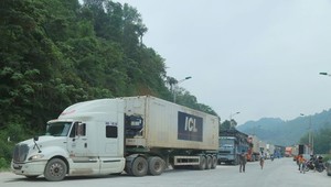 PM orders urgent measures to prevent goods congestion at northern border gates