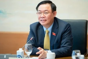 Chủ tịch Quốc hội Vương Đình Huệ lên đường dự Hội nghị cấp cao Quốc hội 3 nước Campuchia - Lào - Việt Nam