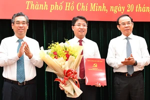 Bí thư Quận ủy quận Phú Nhuận Phạm Hồng Sơn giữ chức Chánh Văn phòng Thành ủy TPHCM