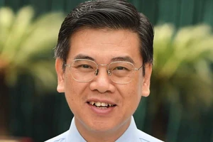Đồng chí Nguyễn Văn Dũng được bầu giữ chức Phó Chủ tịch UBND TPHCM