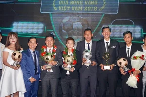 Các cầu thủ được vinh danh tại Gala trao giải Quả bóng vàng 2018. Ảnh: Hoàng Hùng
