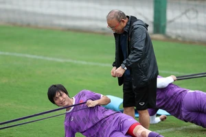 Thầy trò HLV Park Hang-seo hướng đến mục tiêu giành chiến thắng trước Thái Lan