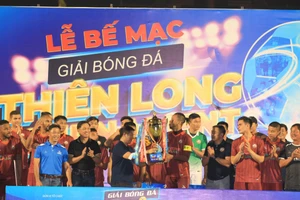Các cầu thủ T.Bình Định giành nhiều giải thưởng tại Thiên Long Tournament Cup 2023