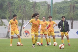Đội tuyển nữ Việt Nam trên sân tập ngày 15-4