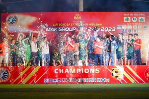 FC Dân Lý đăng quang ngôi vô địch mùa bóng 2023