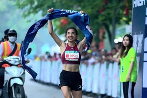 VĐV Nguyễn Thị Oanh đang là người nắm giữ kỷ lục 21km nữ.