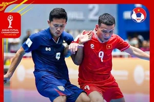 Đội tuyển futsal Việt Nam lần đầu thắng Thái Lan ở giải đấu chính thức. 