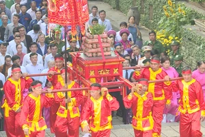 TPHCM tổ chức lễ dâng cúng bánh tét lên Quốc tổ Hùng Vương