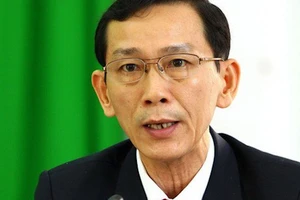 Nguyên Chủ tịch UBND TP Cần Thơ Võ Thành Thống vắng mặt, tòa không chấp nhận
