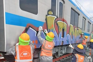 Podcast bản tin trưa 13-6: Xác định người vẽ bậy lên toa tàu thuộc metro Bến Thành - Suối Tiên