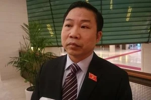 Podcast bản tin trưa 15-11: Bắt ông Lưu Bình Nhưỡng về hành vi cưỡng đoạt tài sản