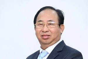 Podcast bản tin tối 6-7: Bị can Đinh Chí Minh, Chủ tịch HĐQT HDTC cùng em trai sai phạm thế nào?