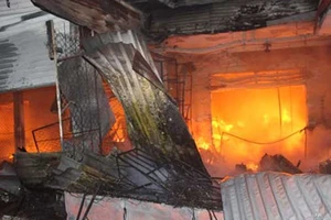 Cà Mau: Cháy 11 ki-ốt chợ Huyện Sử, thiệt hại trên 2,6 tỷ đồng